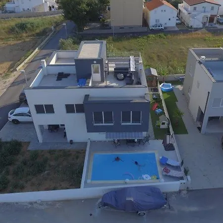 Villa Lana *